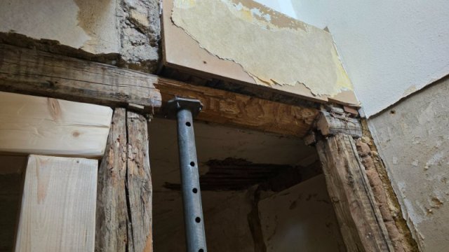 Haussanierung mit Leidenschaft: Der Kampf mit den Sünden der Vergangenheit